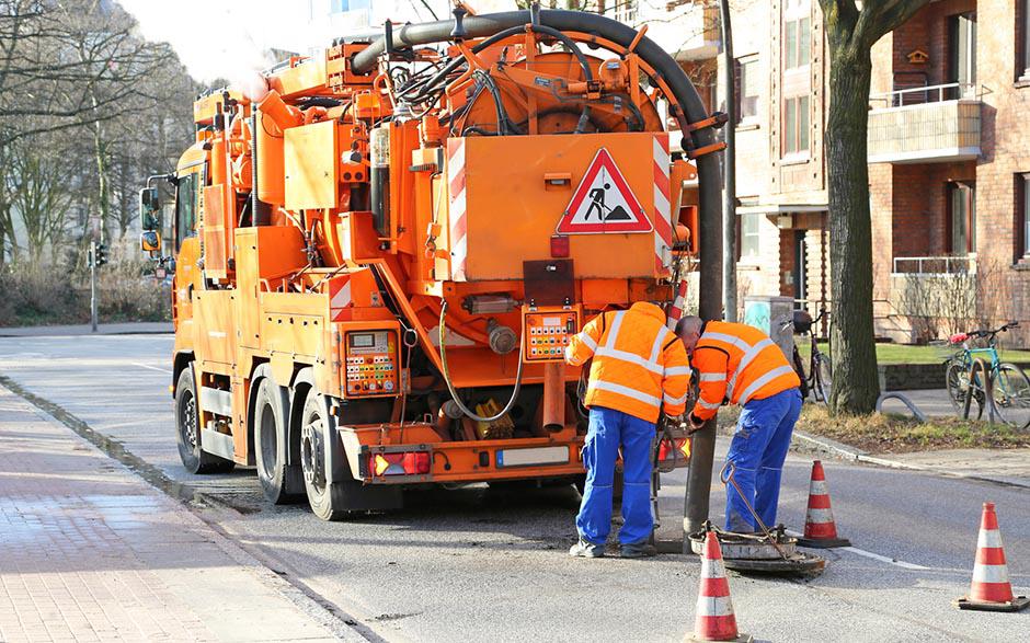 camion pompe egout Paris 2